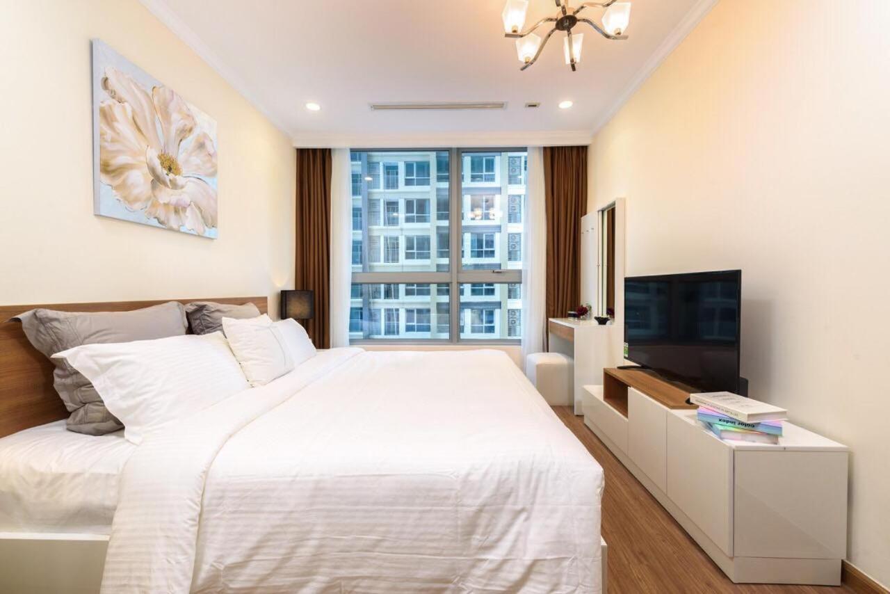 Homes By Christine - Vinhomes Central Park Хошимин Екстериор снимка