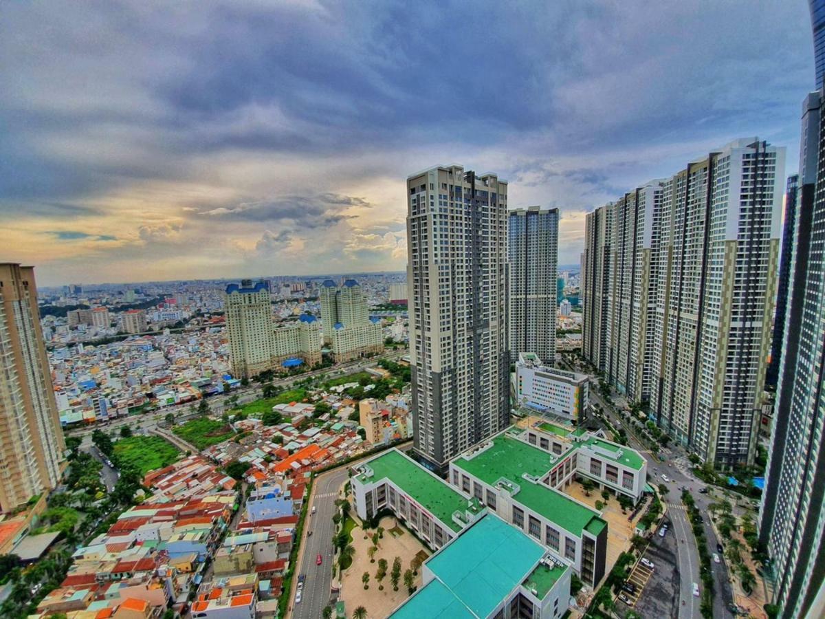 Homes By Christine - Vinhomes Central Park Хошимин Екстериор снимка