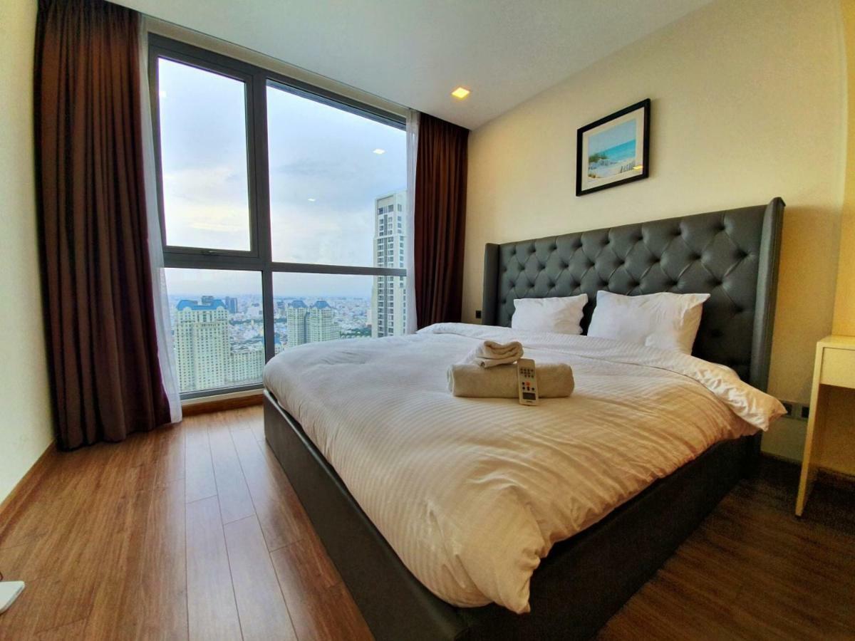 Homes By Christine - Vinhomes Central Park Хошимин Екстериор снимка