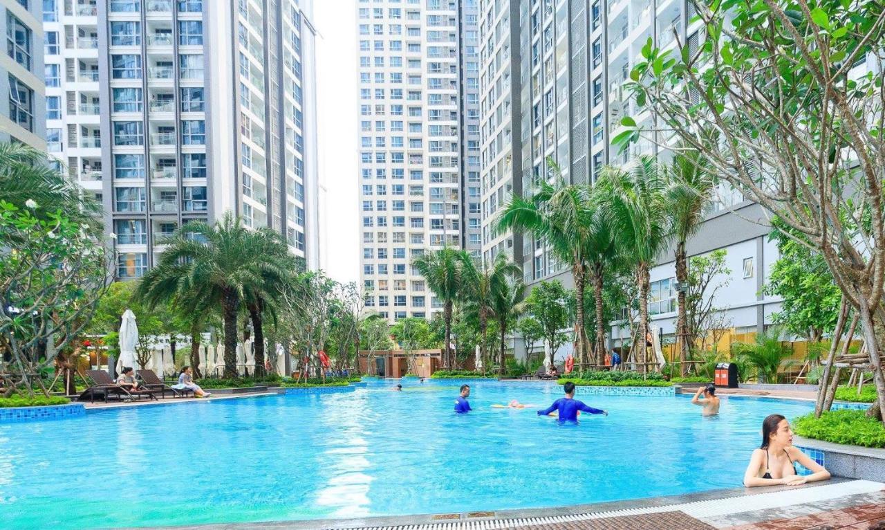 Homes By Christine - Vinhomes Central Park Хошимин Екстериор снимка